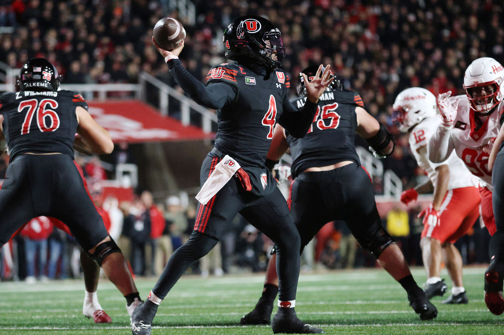 No. 6 Utah looks to remain unbeaten against upset-minded Cincinnati with both coming off big wins